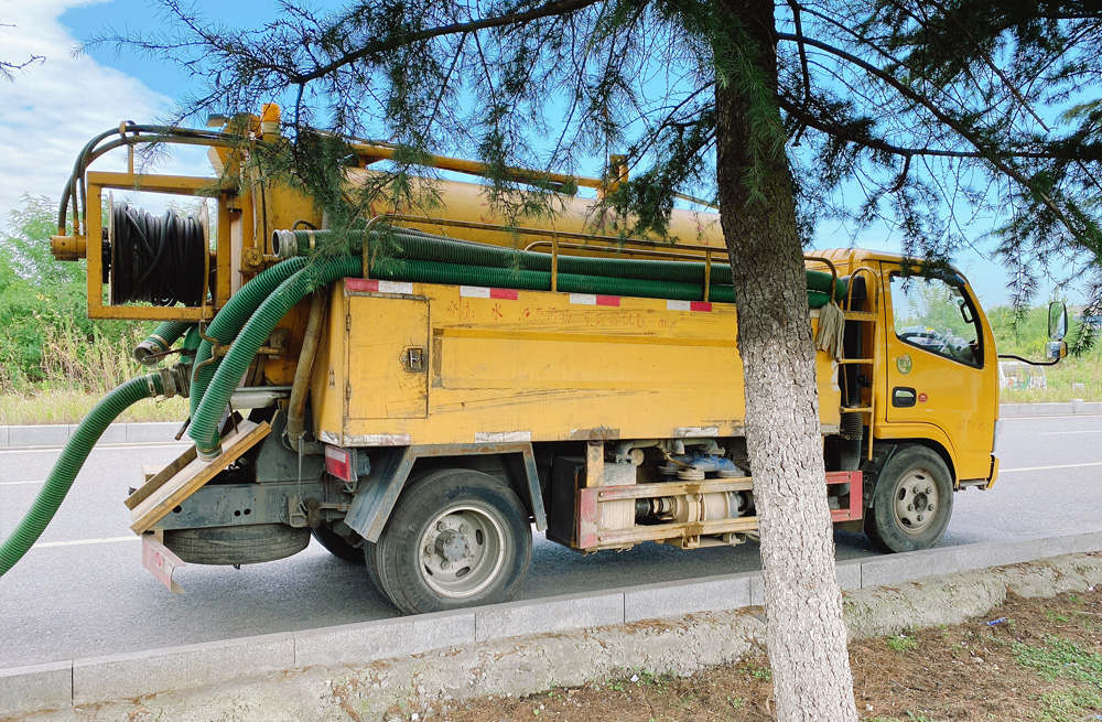 283唱经楼清洗抽粪车